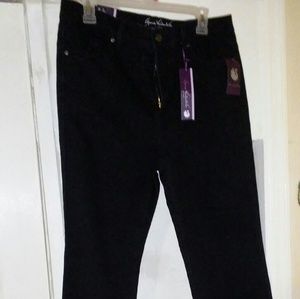 Gloria Vanderbilt black jeans